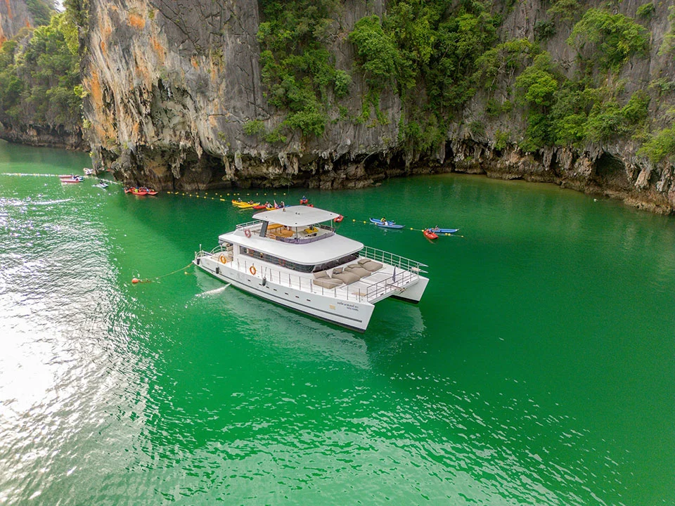 ล่องเรือ-มอเตอร์ยอร์ช-คาตามารัน-อ่าวพังงา-James-Bond-Island-ภูเก็ต-7