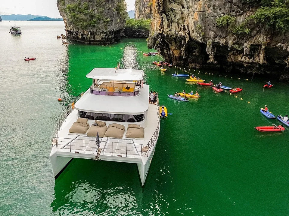 ล่องเรือ-มอเตอร์ยอร์ช-คาตามารัน-อ่าวพังงา-James-Bond-Island-ภูเก็ต-8