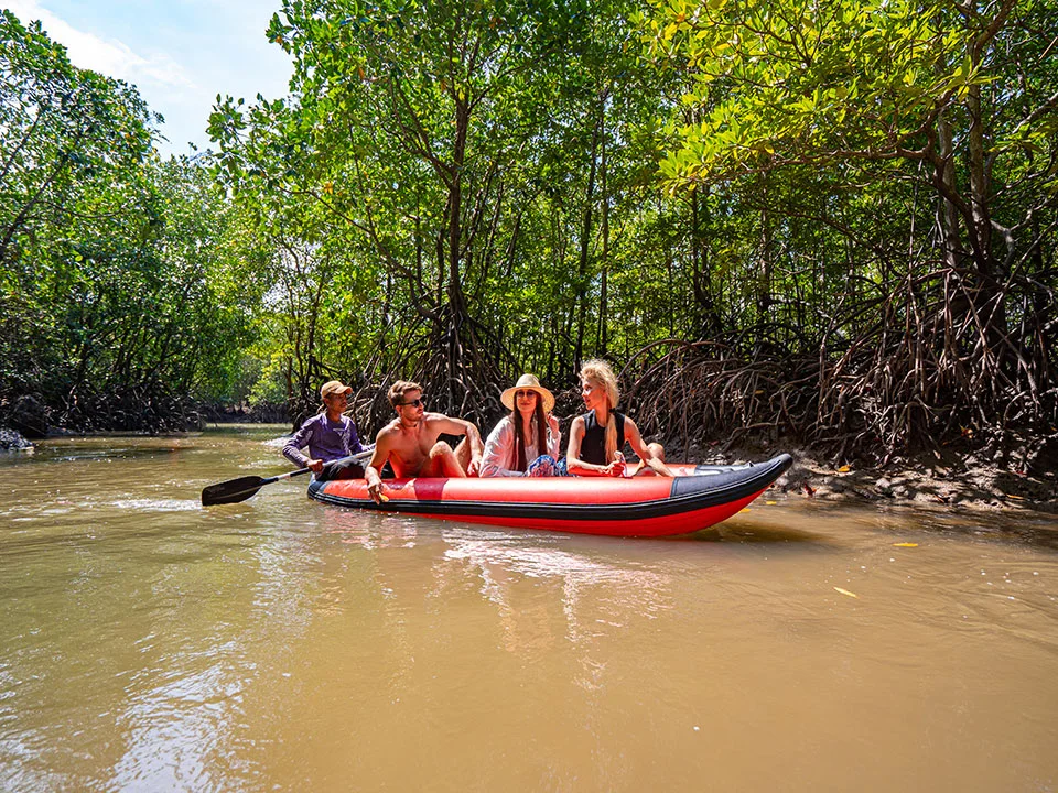ภูเก็ต-ล่องเรือยอร์ช-คาตามารัน-อ่าวพังงา-เจมส์บอนด์-หาดปาล์ม-บีช-10
