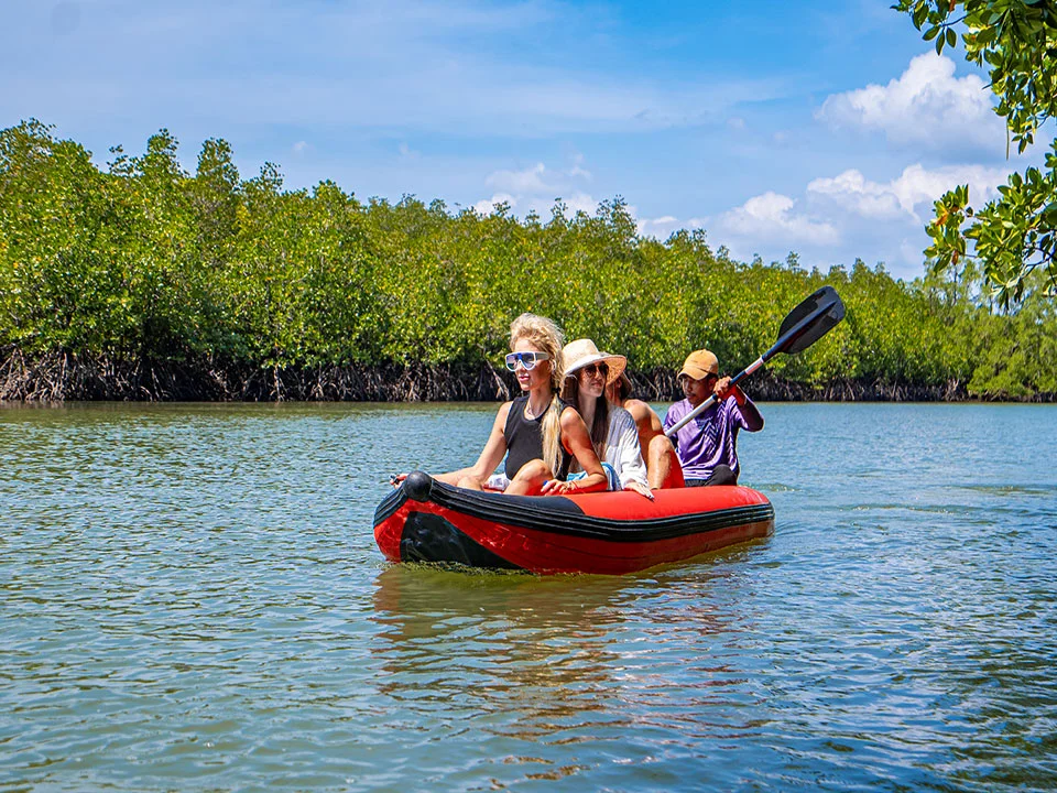 ภูเก็ต-ล่องเรือยอร์ช-คาตามารัน-อ่าวพังงา-เจมส์บอนด์-หาดปาล์ม-บีช-11