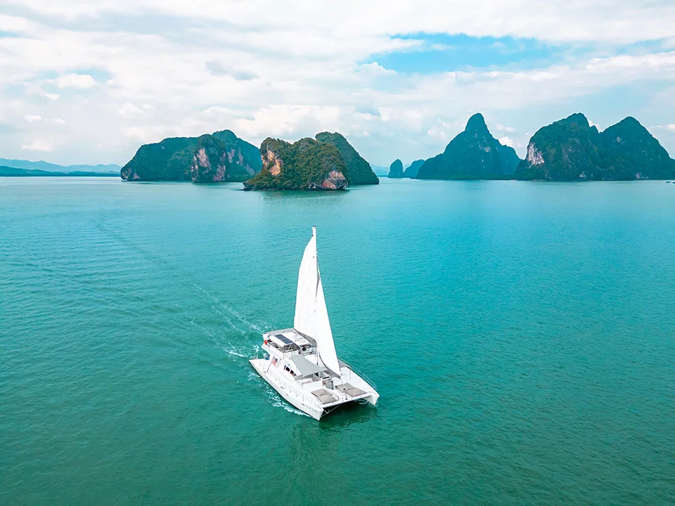 ภูเก็ต-ล่องเรือยอร์ช-คาตามารัน-อ่าวพังงา-เจมส์บอนด์-หาดปาล์ม-บีช-2