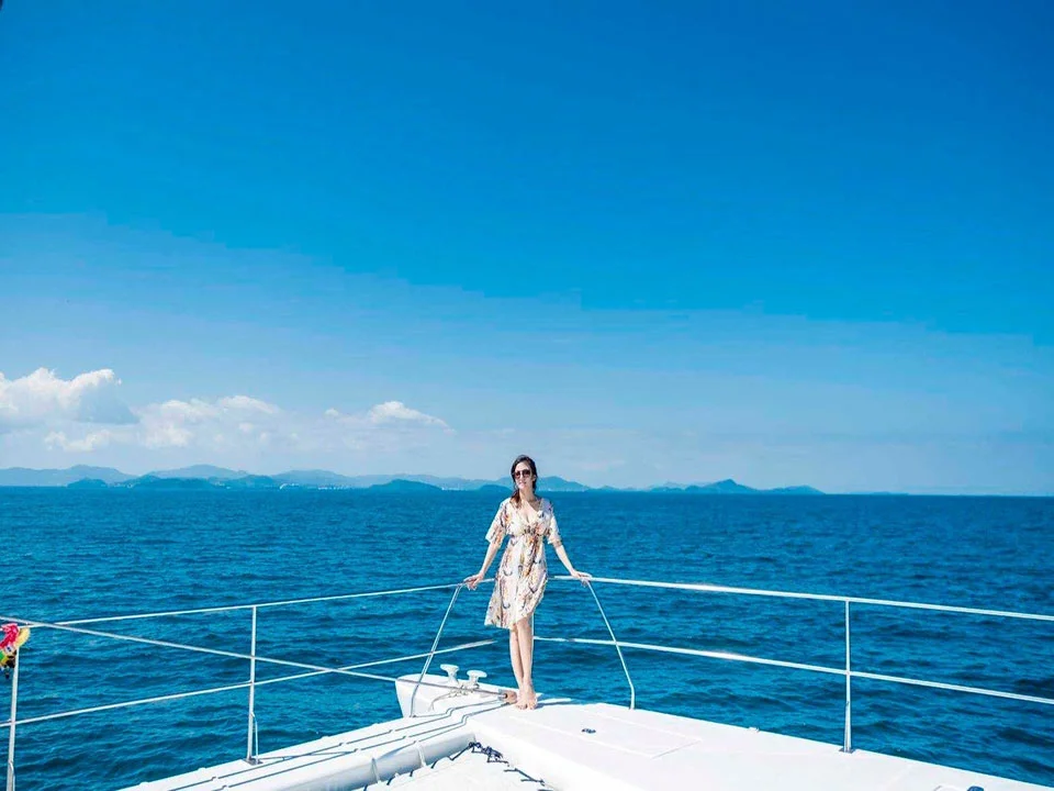 ภูเก็ต-ล่องเรือยอร์ช-คาตามารัน-อ่าวพังงา-เจมส์บอนด์-หาดปาล์ม-บีช-7