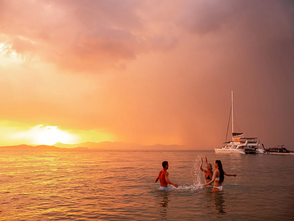 ภูเก็ต-ล่องเรือยอร์ช-คาตามารัน-อ่าวพังงา-เจมส์บอนด์-หาดปาล์ม-บีช-ซันเซ็ท