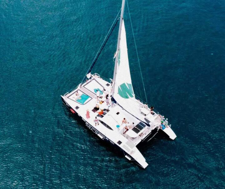 ภูเก็ต-เช่าเรือยอร์ช-สุดหรู-เรือใบคาตามารัน-Legacy-11