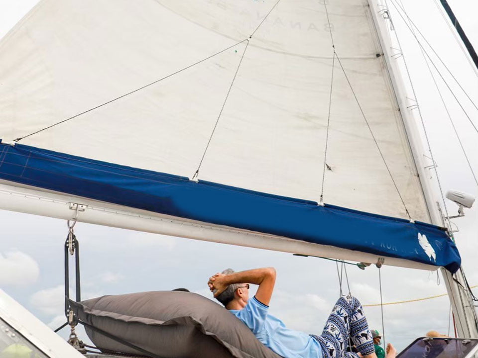 ภูเก็ต-เช่าเรือยอร์ช-สุดหรู-เรือใบคาตามารัน-ลำใหญ่--White-Marlin-11