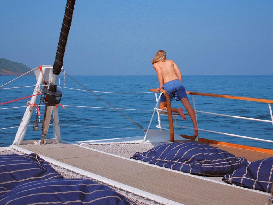 ภูเก็ต-เช่าเรือยอร์ช-สุดหรู-เรือใบคาตามารัน-ลำใหญ่--White-Marlin-7