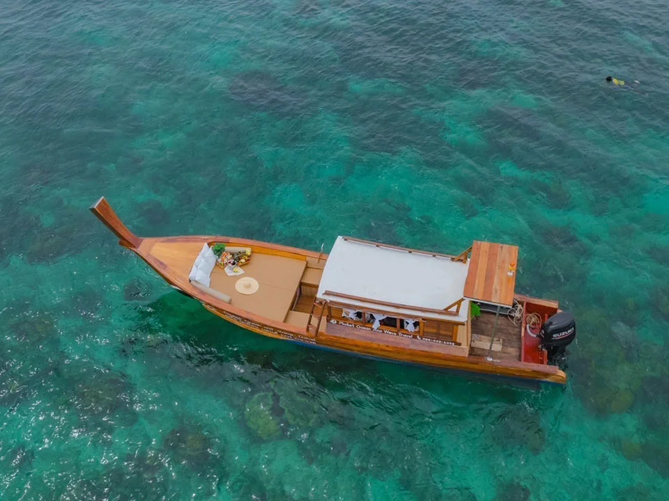 เช่าเหมาลำ-เรือหัวโทง-เรือไม้สุดหรู-เรือหางยาว-Luxury-Boat-ภูเก็ต-12