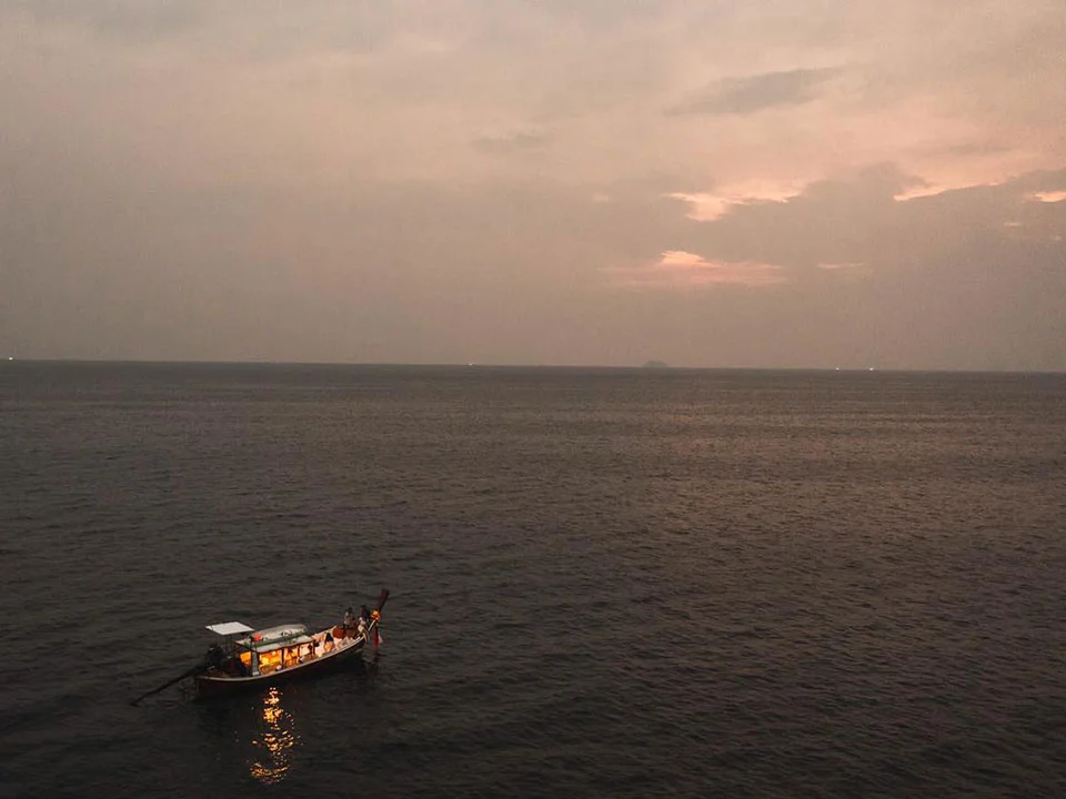 เกาะพีพี-เหมาลำเรือหางยาว-ไพรเวท-Luxury-อ่าวมาหยา-อ่าวปิเละ-6