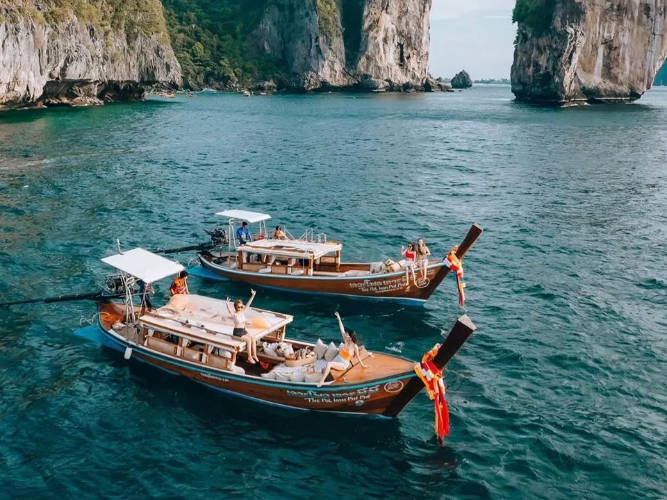 เกาะพีพี-เหมาลำเรือหางยาว-ไพรเวท-Luxury-อ่าวมาหยา-อ่าวปิเละ