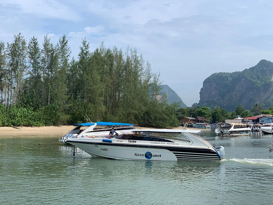 ตั๋วเรือโดยสาร-ภูเก็ต-เกาะยาว-อ่าวนาง-ไร่เลย์-เรือสปีดโบ๊ท-Green-Planet-3