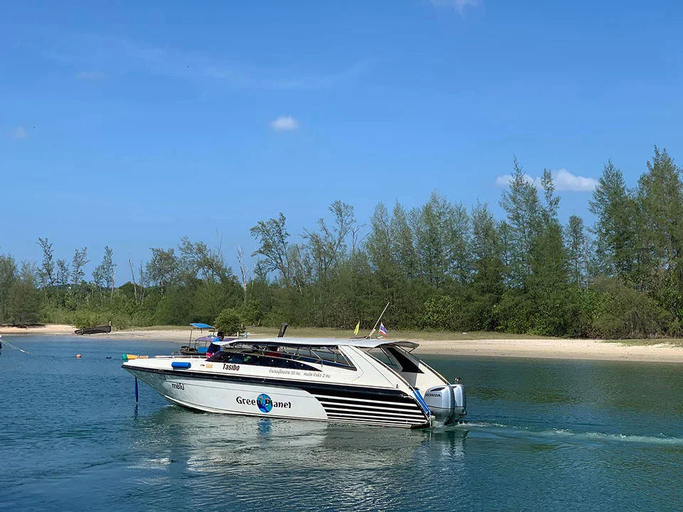 ตั๋วเรือโดยสาร-ภูเก็ต-เกาะยาว-อ่าวนาง-ไร่เลย์-เรือสปีดโบ๊ท-Green-Planet