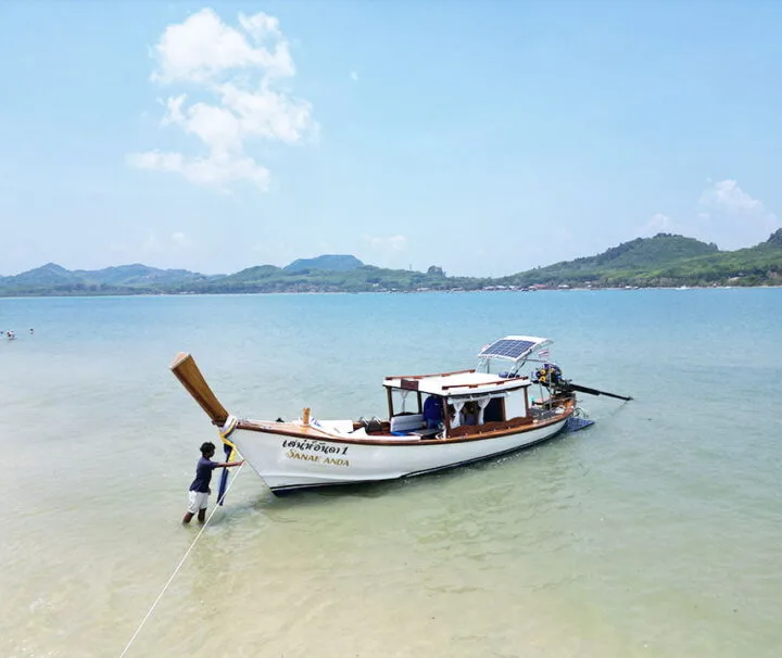 เกาะยาวใหญ่-เช่าเรือหางยาวหัวโทง-เรือไม้หรู-เรือหางยาวมีพร็อพ