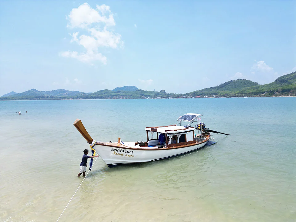เกาะยาวใหญ่-เช่าเรือหางยาวหัวโทง-เรือไม้หรู-เรือหางยาวมีพร็อพ