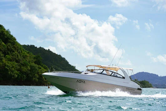 กระบี่-เช่าเหมาลำเรือสปีดโบ๊ท-Speedboat-Aqva-37-ฟุต