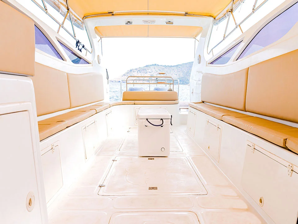 กระบี่-เช่าเหมาลำเรือสปีดโบ๊ท-Speedboat-Ayva-39-ft-3
