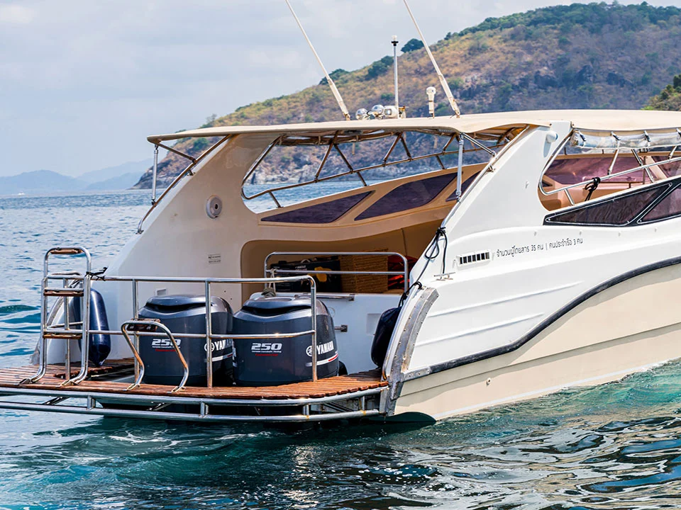 กระบี่-เช่าเหมาลำเรือสปีดโบ๊ท-Speedboat-Ayva-39-ft-6