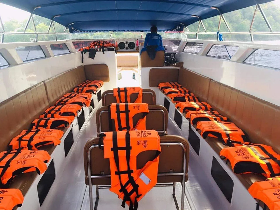 ตั๋วเรือสปีดโบ๊ทข้ามฟาก-ภูเก็ต-พีพี-P-P-Sabai-Marine-4