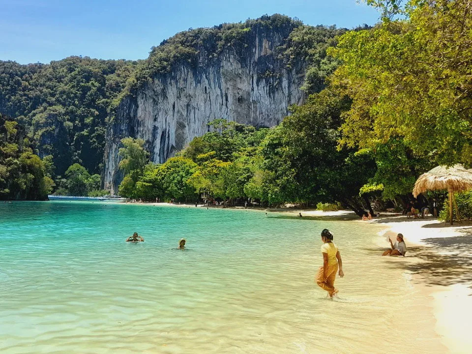 เกาะยาวใหญ่-ทัวร์วันเดย์-แหลมหาด-หมู่เกาะห้อง-กระบี่-เรือสปีดโบ๊ท-5
