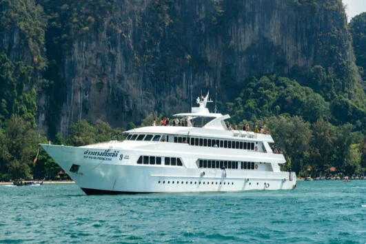 เรือเฟอร์รี่ โดยสาร ภูเก็ต ท่าเรือรัษฏา ไป อ่าวไร่เลย์