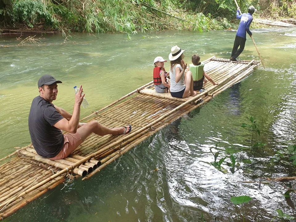 กระบี่-ทัวร์ล่องแพไม้ไผ่-Bamboo-Rafting-อาบน้ำช้าง-นั่งช้าง-ขับเอทีวี-3
