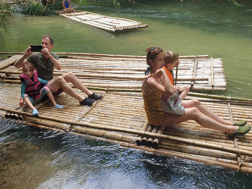 กระบี่-ทัวร์ล่องแพไม้ไผ่-Bamboo-Rafting-อาบน้ำช้าง-นั่งช้าง-ขับเอทีวี