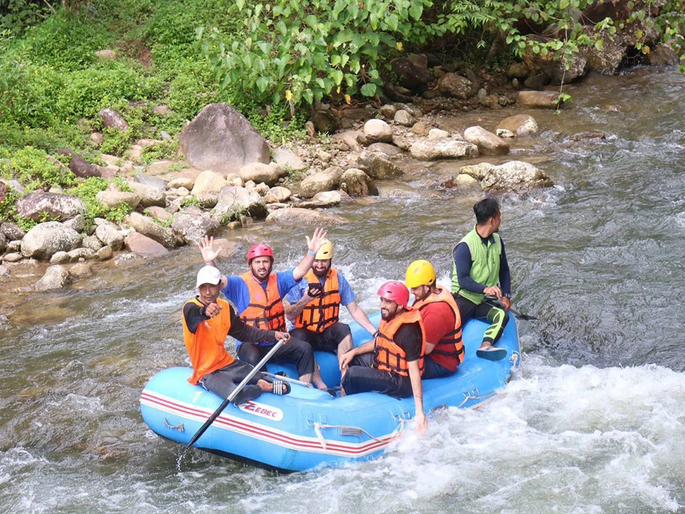 ทัวร์ล่องแก่ง-Rafting-กระบี่-สองแพรก-พังงา-น้ำตก-วัดถ้ำลิง-4
