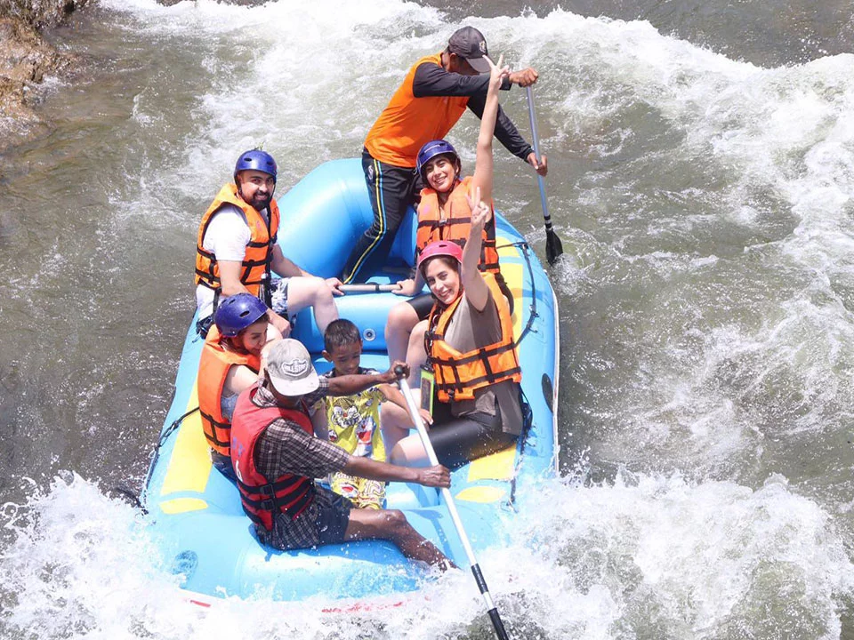 ทัวร์ล่องแก่ง-Rafting-กระบี่-สองแพรก-พังงา-น้ำตก-วัดถ้ำลิง-5