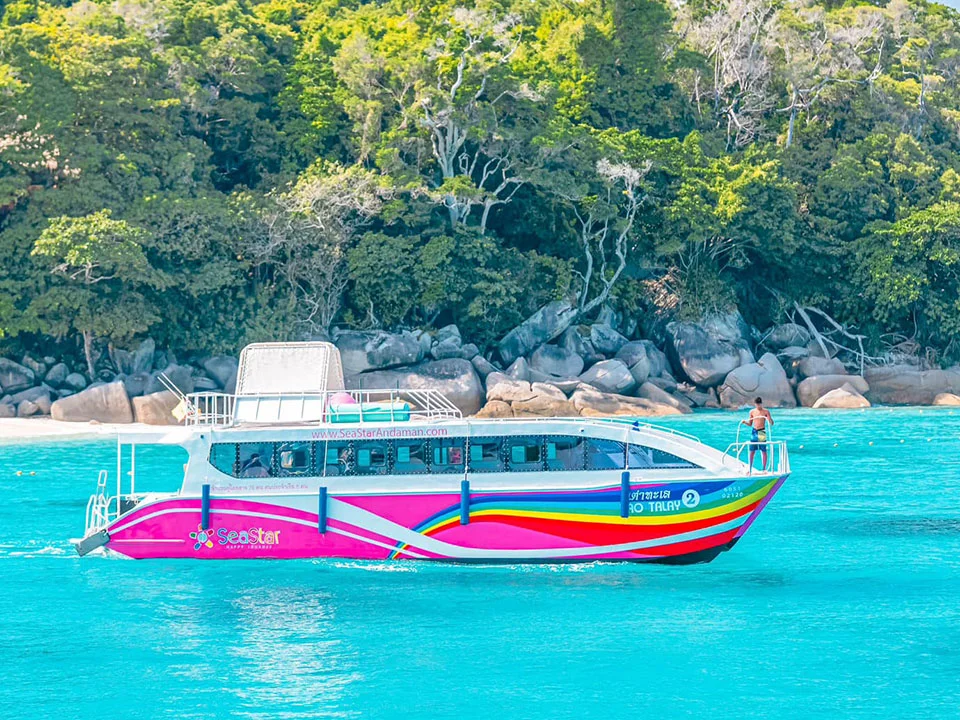 ทัวร์เกาะพีพี-มาหยา-เกาะไผ่-Lazy-Phi-Phi-Bamboo-เรือสปีดคาตามารัน-6