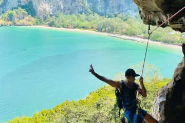 ปีนผา-อ่าวไร่เลย์-ทัวร์ครึ่งวัน-กระบี่-Krabi-Rock-Climbing