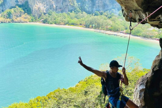 ปีนผา-อ่าวไร่เลย์-ทัวร์ครึ่งวัน-กระบี่-Krabi-Rock-Climbing