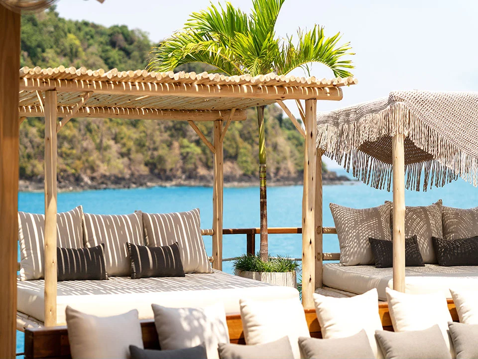 ภูเก็ต-บีชคลับ-เรือปาร์ตี้-ลอยน้ำ-บัตรขึ้นเรือ-YONA-Beach-Club-2