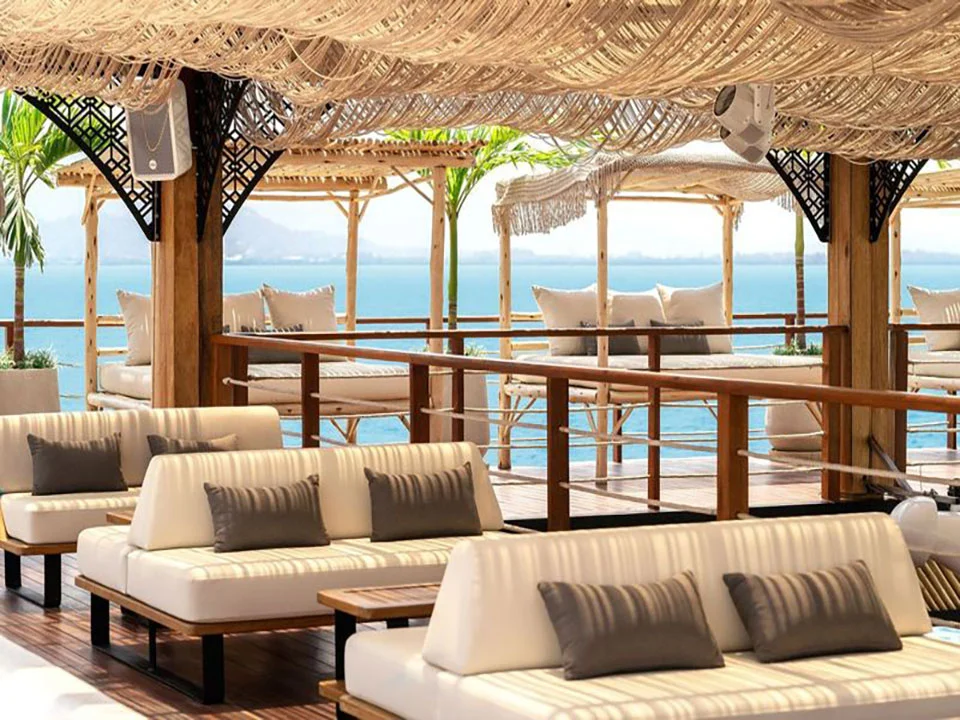 ภูเก็ต-บีชคลับ-เรือปาร์ตี้-ลอยน้ำ-บัตรขึ้นเรือ-YONA-Beach-Club-4