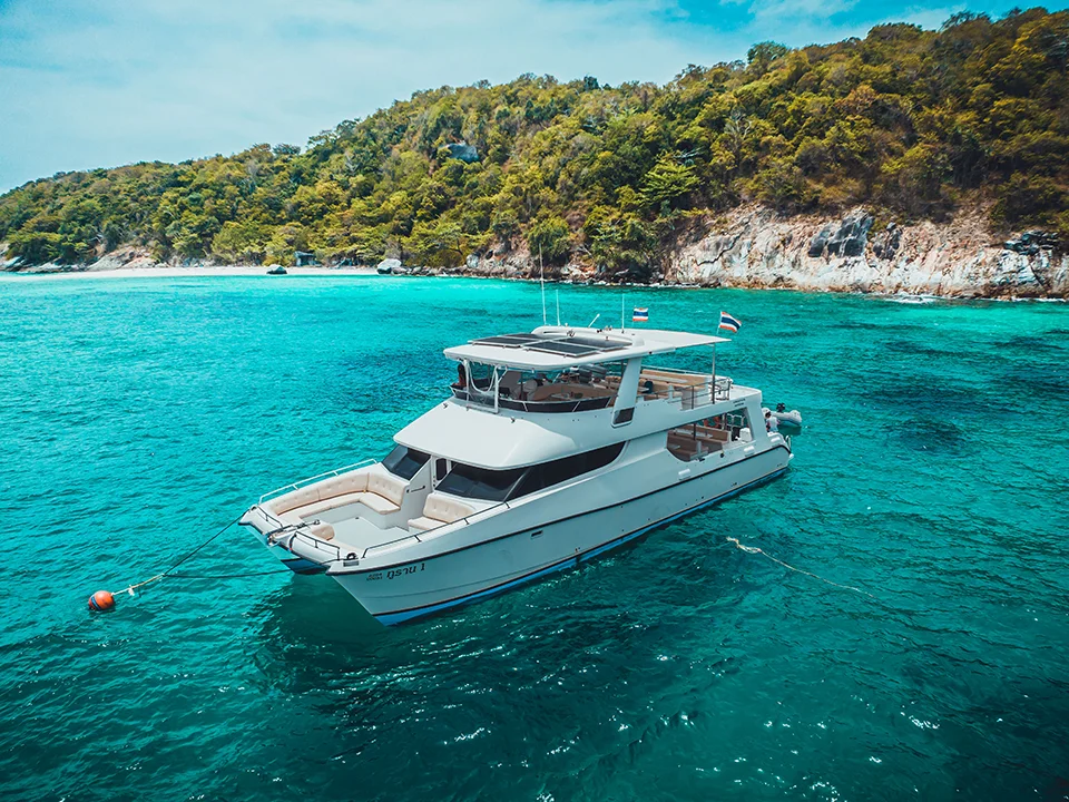 ทัวร์เกาะพีพี-มาหยา-เกาะไม้ท่อน-ซันเซ็ท-Power-Catamaran-12