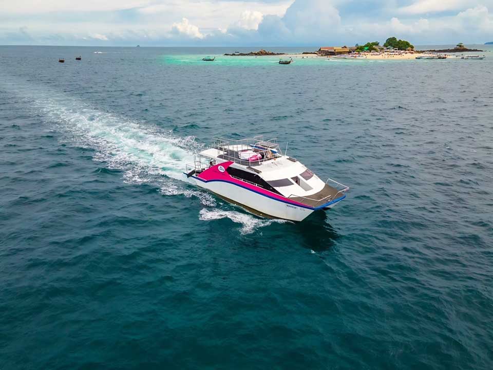 ภูเก็ต-ทัวร์-เกาะพีพี-เกาะไข่-เกาะไม้ท่อน-เรือ-2-ชั้น-Speed-Catamaran-7