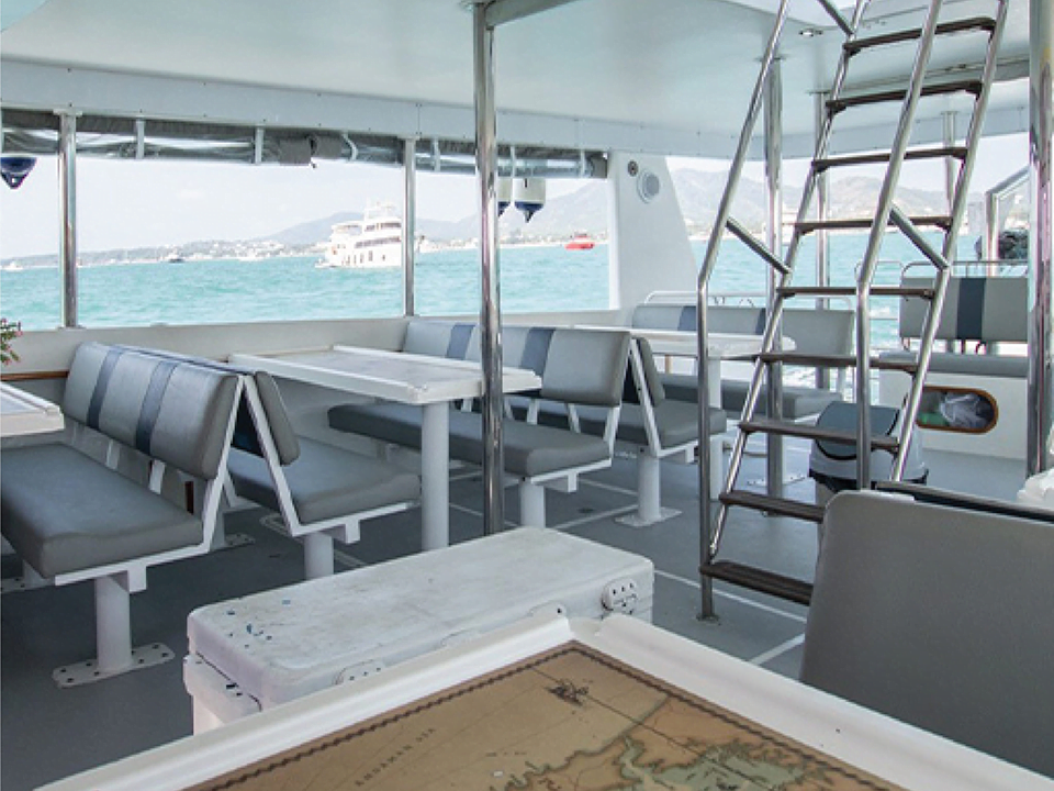 ภูเก็ต-เหมาลำเรือยอร์ช-คาตามารัน-Power-Catamaran-KYGO-3