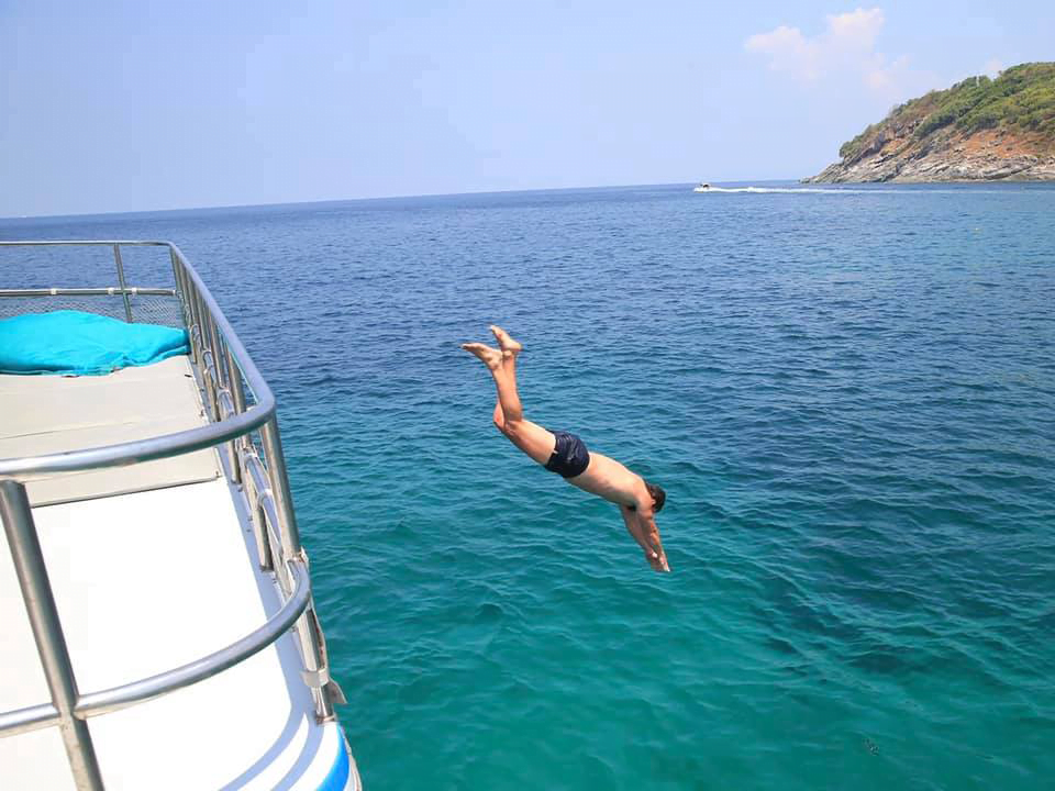 ภูเก็ต-เหมาลำเรือยอร์ช-คาตามารัน-Power-Catamaran-KYGO-9