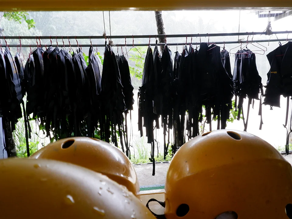 เขาหลัก-พังงา-ทัวร์ล่องแก่ง-Rafting-สองแพรก-วัดถ้ำลิง-โหนสลิง-14