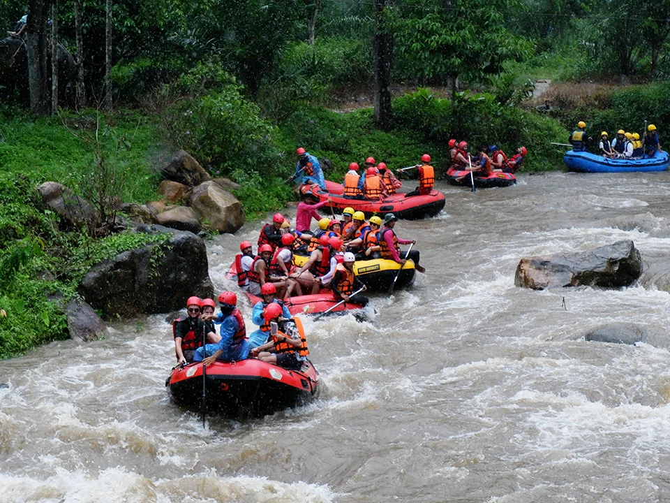 เขาหลัก-พังงา-ทัวร์ล่องแก่ง-Rafting-สองแพรก-วัดถ้ำลิง-โหนสลิง-4