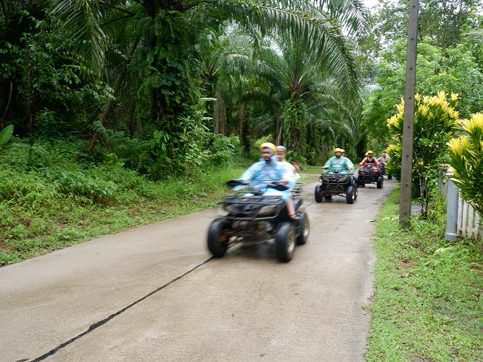 เขาหลัก-พังงา-ทัวร์ล่องแก่ง-Rafting-สองแพรก-วัดถ้ำลิง-โหนสลิง-9