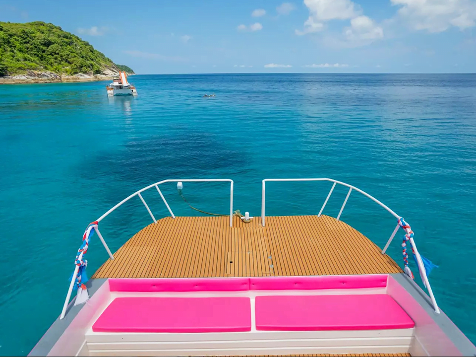 แพคเกจทัวร์เกาะพีพี-เกาะไข่-เกาะไม้ท่อน-ซันเซ็ท-Speed-Catamaran-16