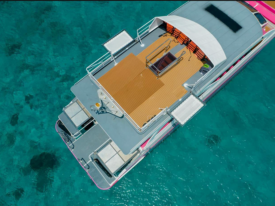 แพคเกจทัวร์เกาะพีพี-เกาะไข่-เกาะไม้ท่อน-ซันเซ็ท-Speed-Catamaran-4