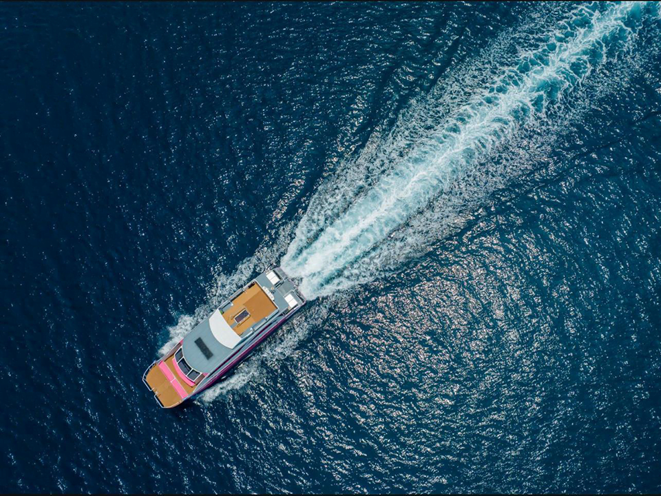 แพคเกจทัวร์เกาะพีพี-เกาะไข่-เกาะไม้ท่อน-ซันเซ็ท-Speed-Catamaran-7