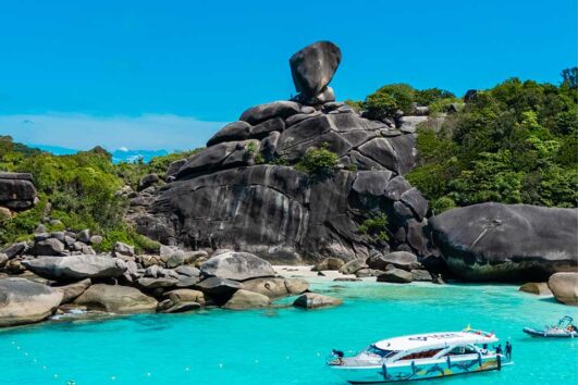 เขาหลัก ทัวร์หมู่เกาะสิมิลัน เรือสปีดโบ๊ท Love Andaman
