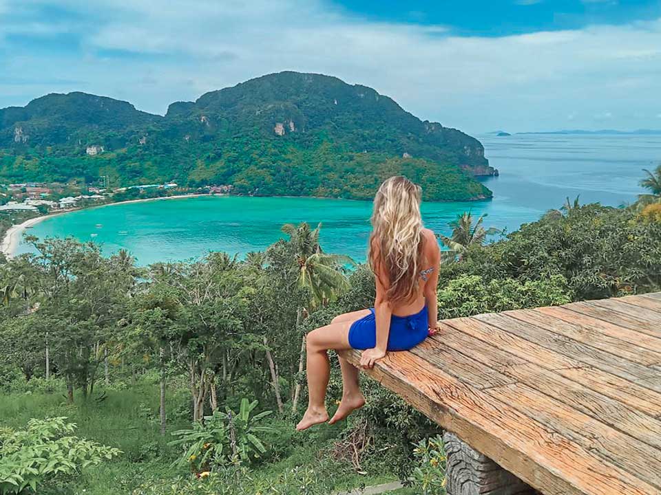 ทัวร์พรีเมี่ยม-Early-Bird-เกาะพีพี-อ่าวมาหยา-เกาะไผ่-เรือเร็ว-Speedboat-10