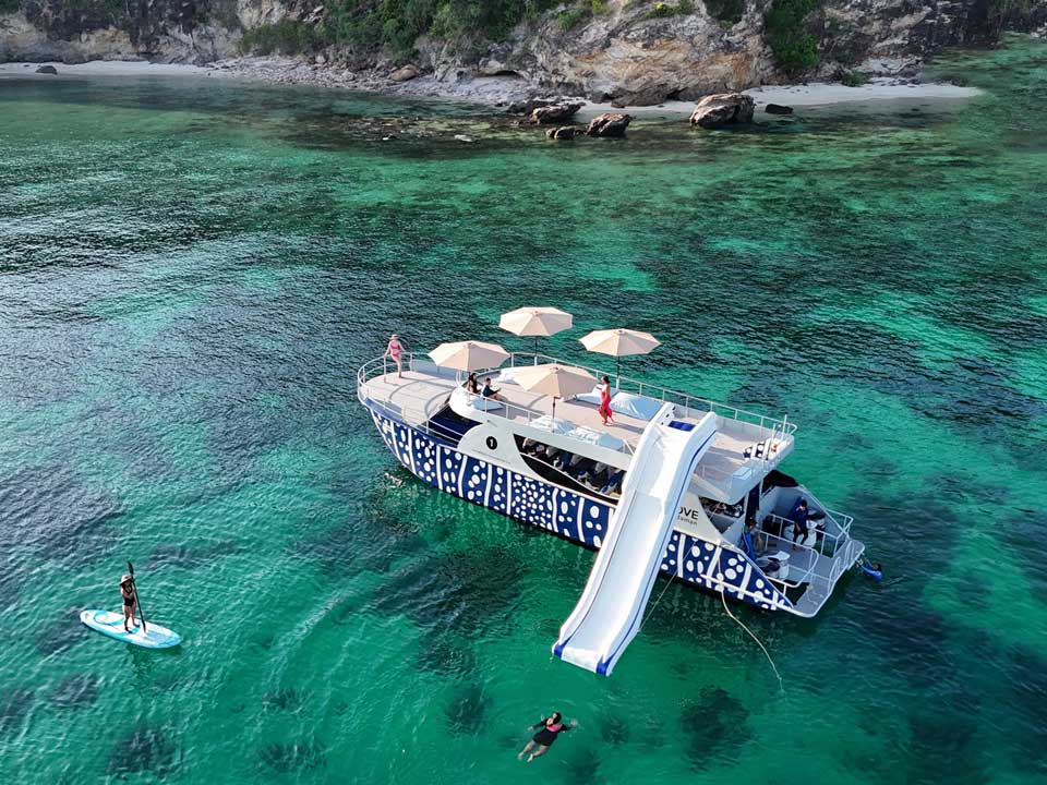 ทัวร์เกาะพีพี-เกาะไม้ท่อน-Sunset-เรือคาตามารัน-Love-Andaman-3