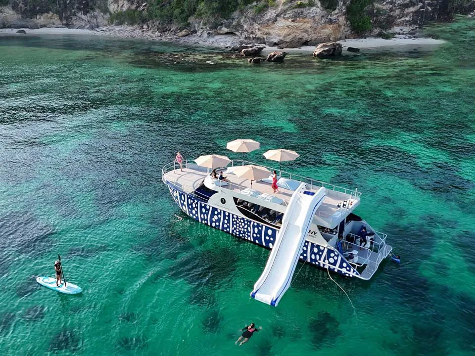 ทัวร์เกาะพีพี-เกาะไม้ท่อน-Sunset-เรือคาตามารัน-Love-Andaman-3