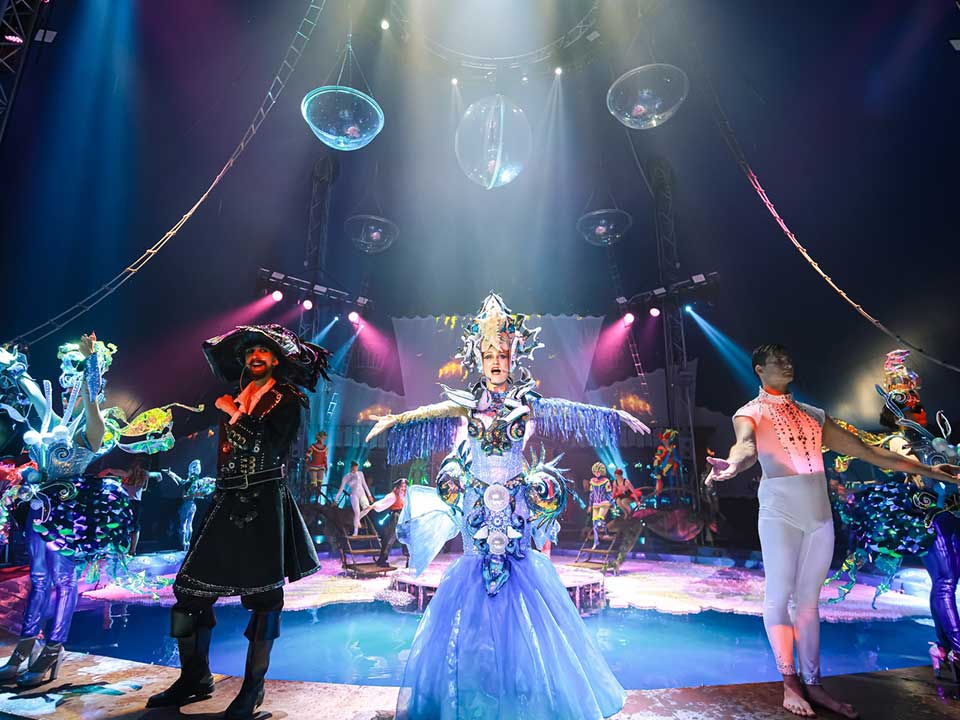 บัตรเข้าชมโชว์-กายกรรม-ภูเก็ต-Aqua-Circus-Phuket-15