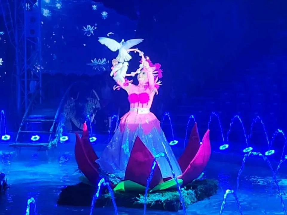 บัตรเข้าชมโชว์-กายกรรม-ภูเก็ต-Aqua-Circus-Phuket-9