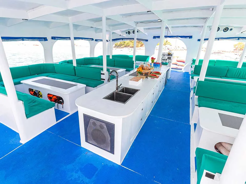 ทัวร์รอบเช้า-เกาะไม้ท่อน-เกาะไข่-ภูเก็ต-เรือ-Power-Catamaran-10