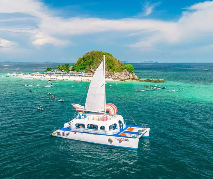 ทัวร์รอบเช้า-เกาะไม้ท่อน-เกาะไข่-ภูเก็ต-เรือ-Power-Catamaran-3